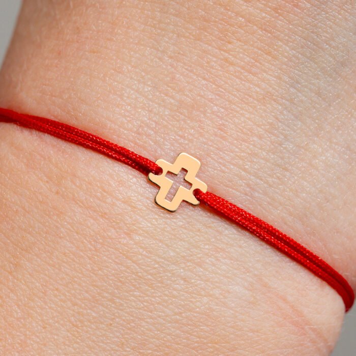 Bratara cu snur si cruce mini din aur 14k