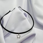 Choker cu inchidere reglabila si steluta din aur 14k