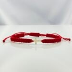 Bratara cu snur si cruciulita mini din aur 14k