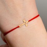 Bratara cu snur si cruce romb din aur 585 14k